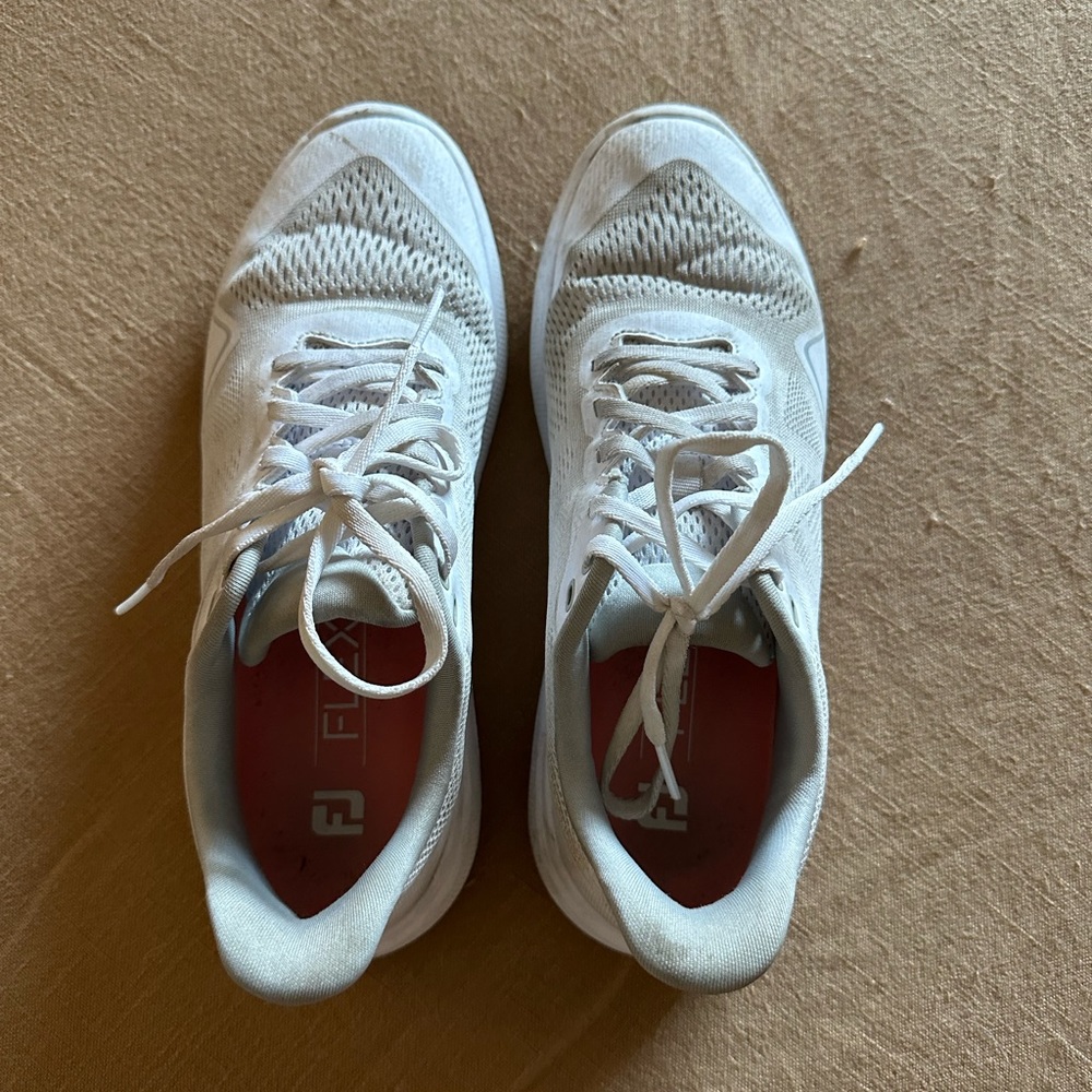 Foot joy spikeless women’s golf shoes - size 8